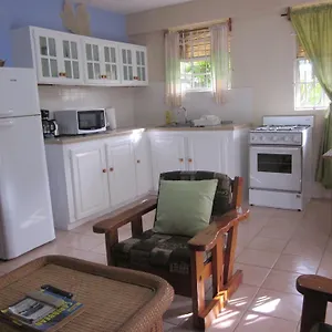 Buttercup Apartment