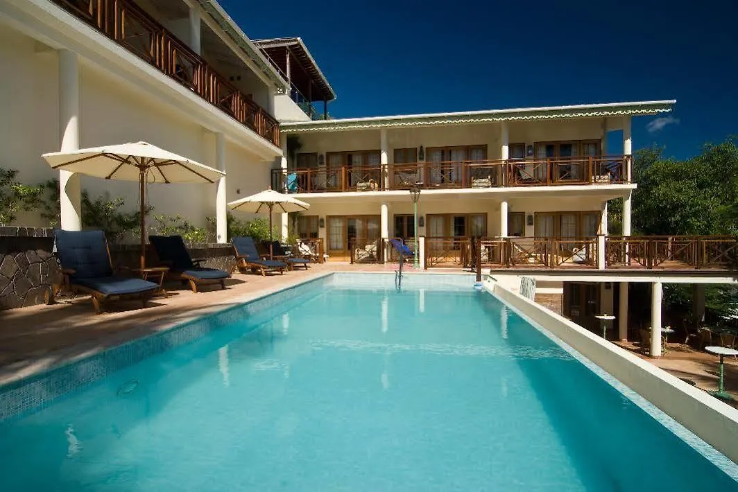 Bequia Beach Port Elizabeth 3*,